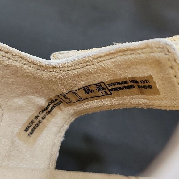 BRAND NEW Clark's WOMEN'S AMANDA'S SPRINT  LEATHER ACTIVE SANDAL - Picture 7 of 14